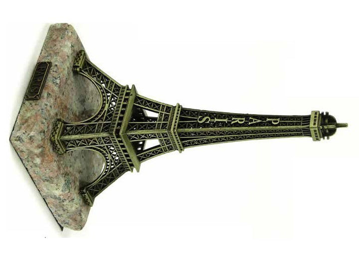 Tour Eiffel métal sur marbre