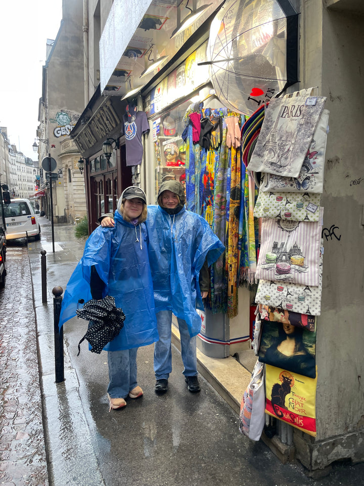 Poncho pluie Tour Eiffel "Happy Days in Paris"