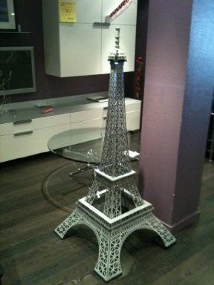 Très grande Tour Eiffel